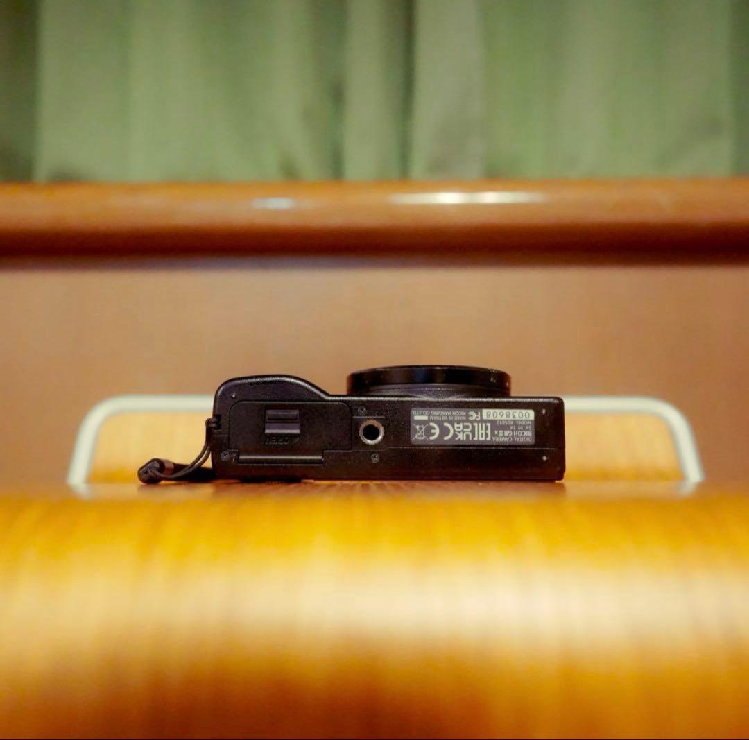 RICOH GR3x リコー　コンデジ 予備バッテリー2つ付