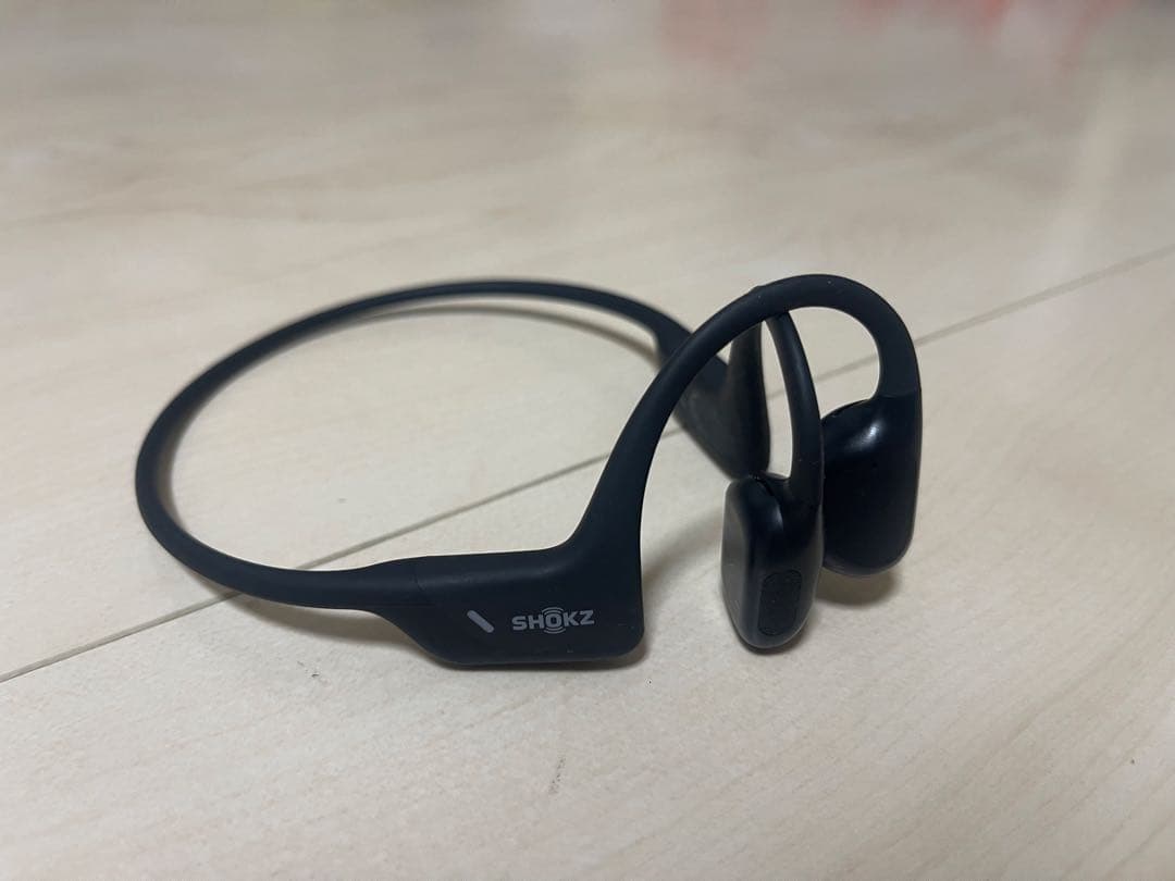 SHOKZ OPENRUN PRO S810骨伝導イヤホン 充電器有　迅速配送