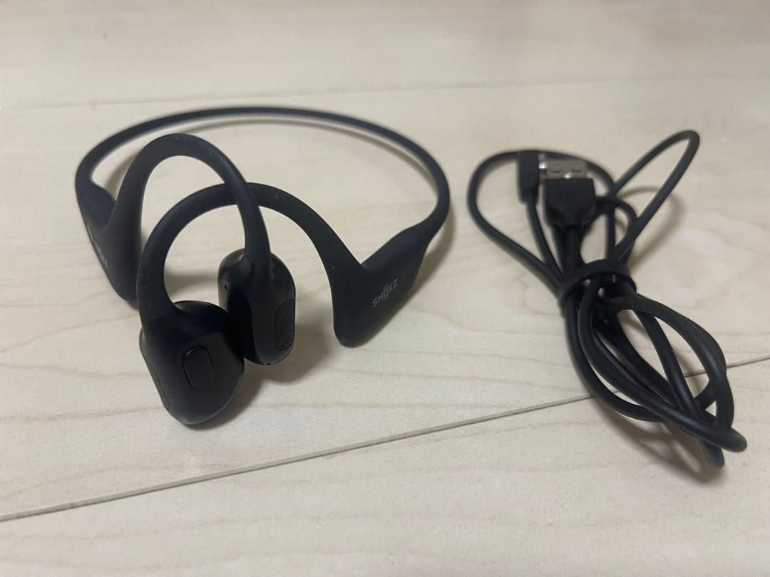 SHOKZ OPENRUN PRO S810骨伝導イヤホン 充電器有　迅速配送