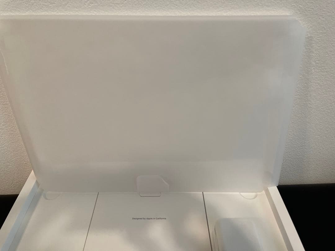 【極美品】MacBook Air 15インチ M2 8GB 512GBSSD