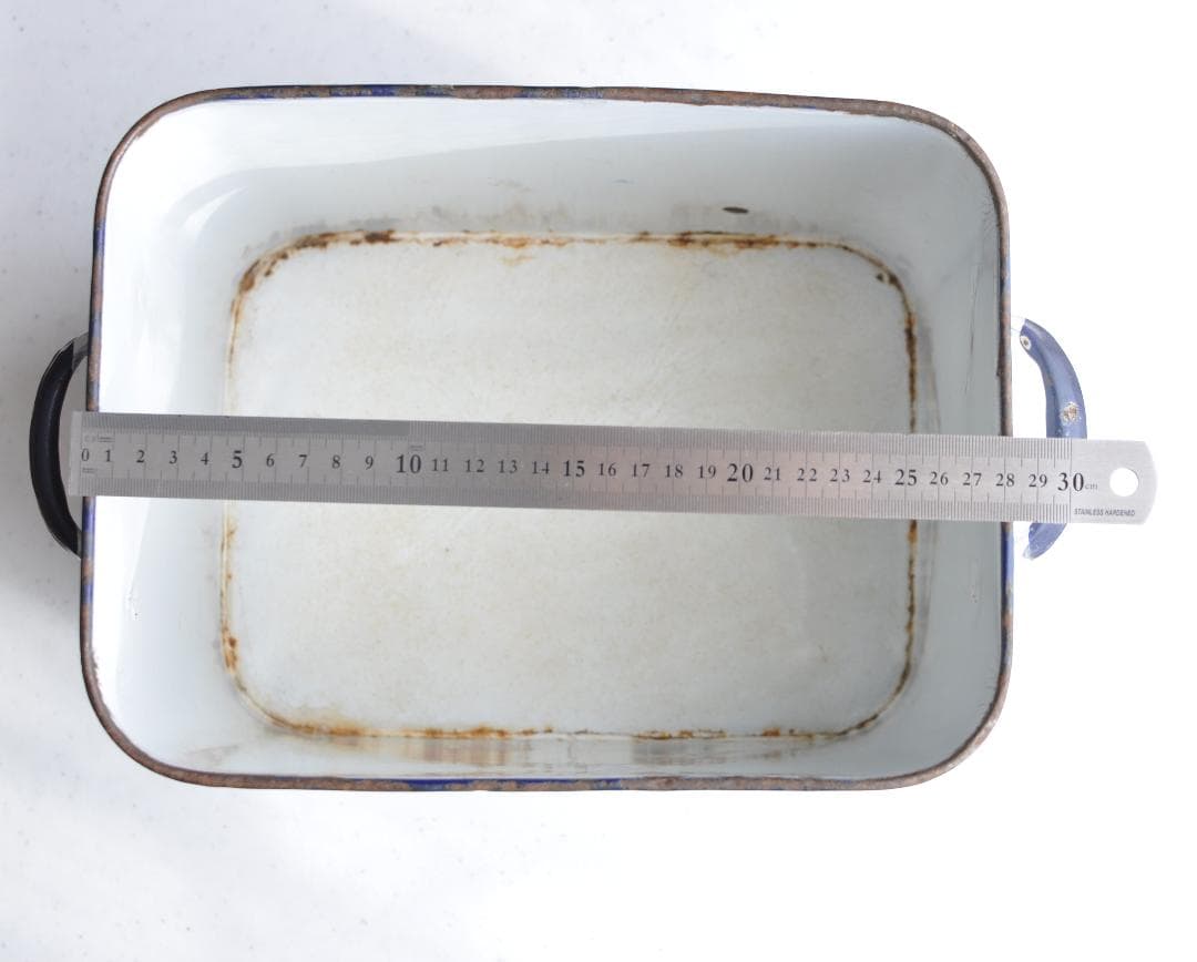 イギリスアンティーク　ホーローブレッド缶　シャビー　ビンテージ　蚤の市