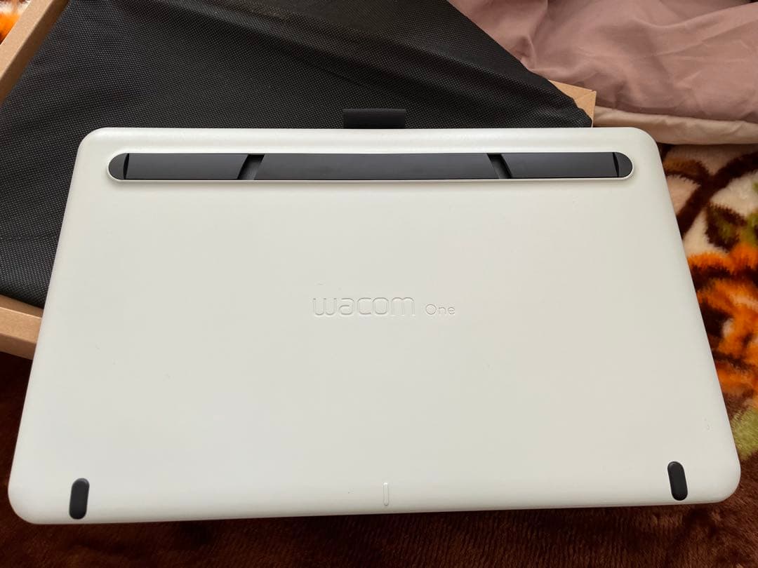Wacom One Creative Pen Display 本体