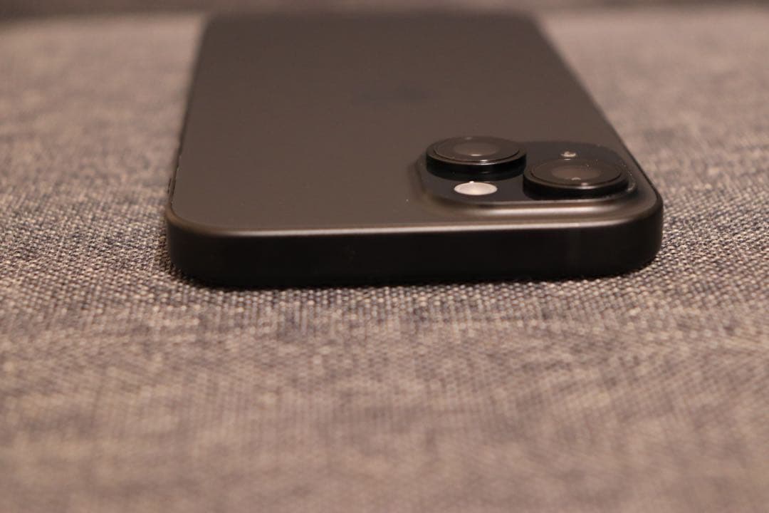 【値下げ】iPhone15 256GB SIMフリー　ケース、フィルム付き