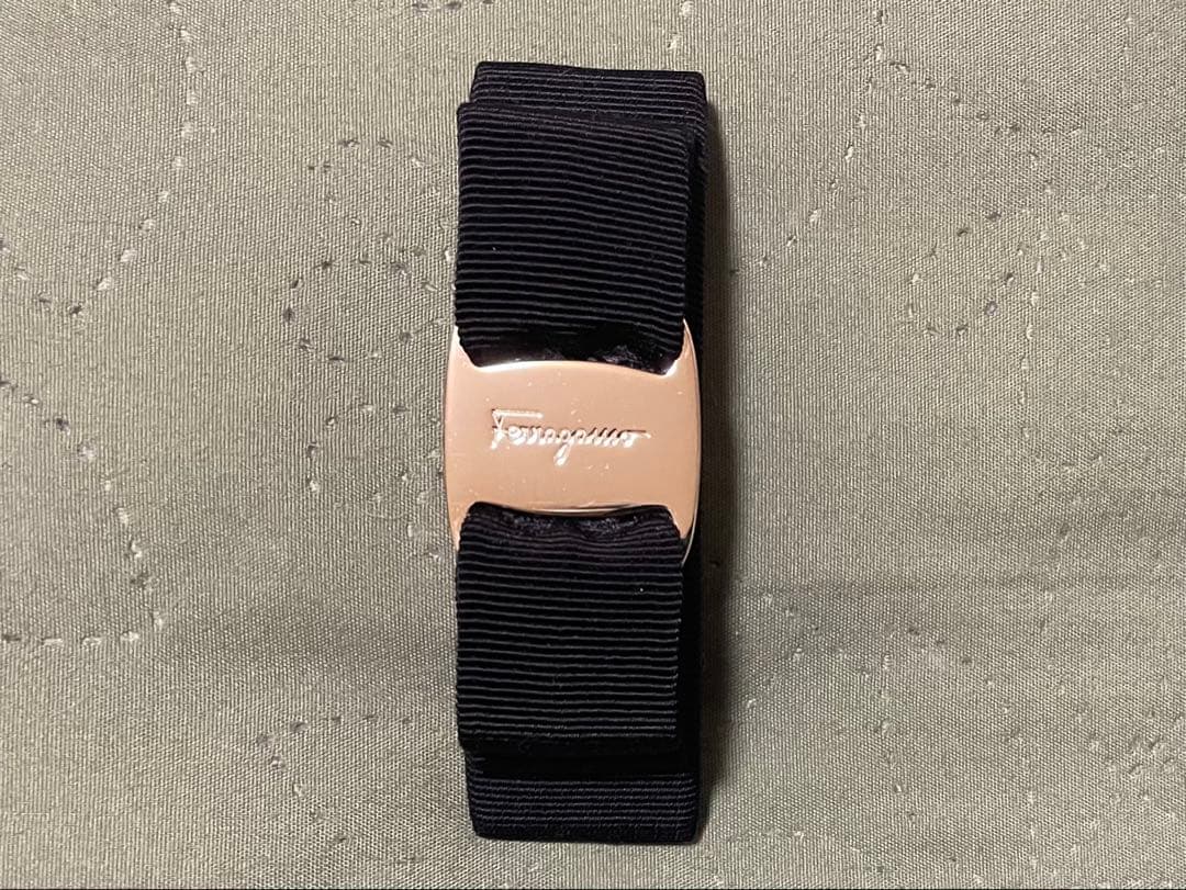 フェラガモ バレッタ ヘアクリップ 髪留め リボン ブラック　Ferragamo