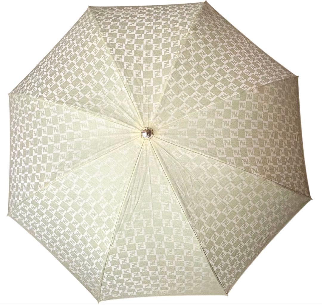 未使用　FENDI アンブレラ フェンディ ズッカ柄 折り畳み 傘　晴雨兼用傘