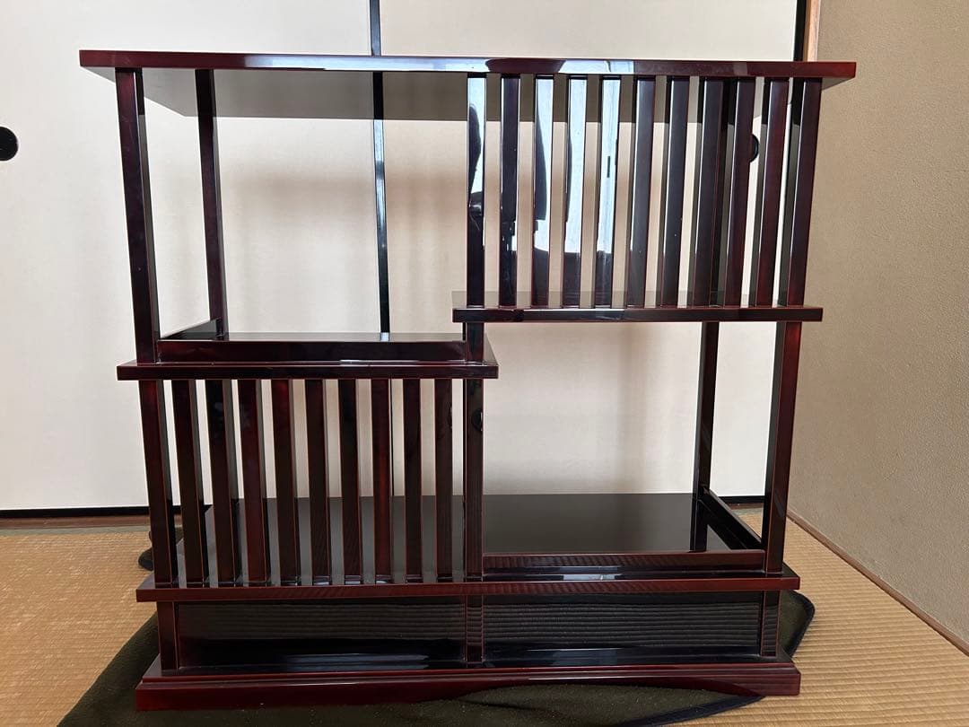 本漆　輪島塗　茶箪笥　モダンなデザイン　ワインレッド