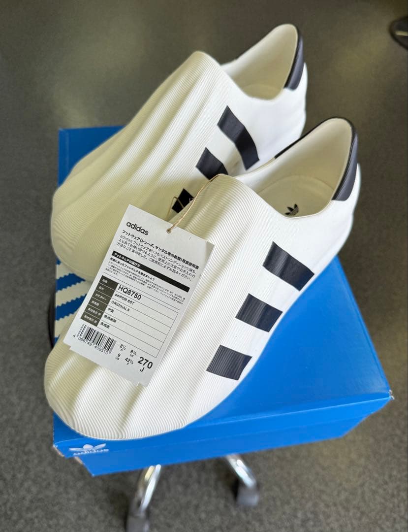 値下げしました　アディダス　adiFOM SST アディフォーム　27.0cm