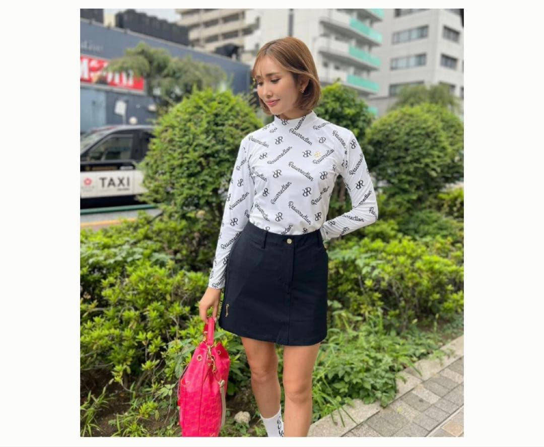 レザレクション　ネイビースカート