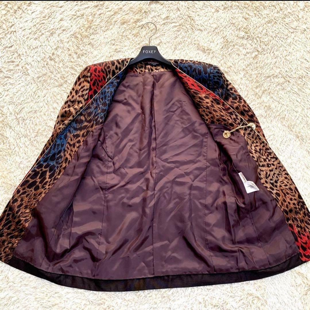 LEONARDレオナール　豹柄　絹シルク ノーカラー上下セットアップ　レオパード