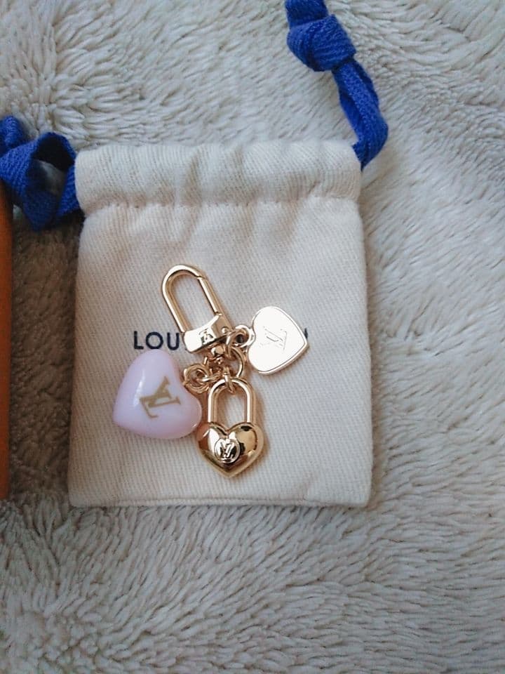 未使用 正規品 LOUIS VUITTON ハート型チャーム