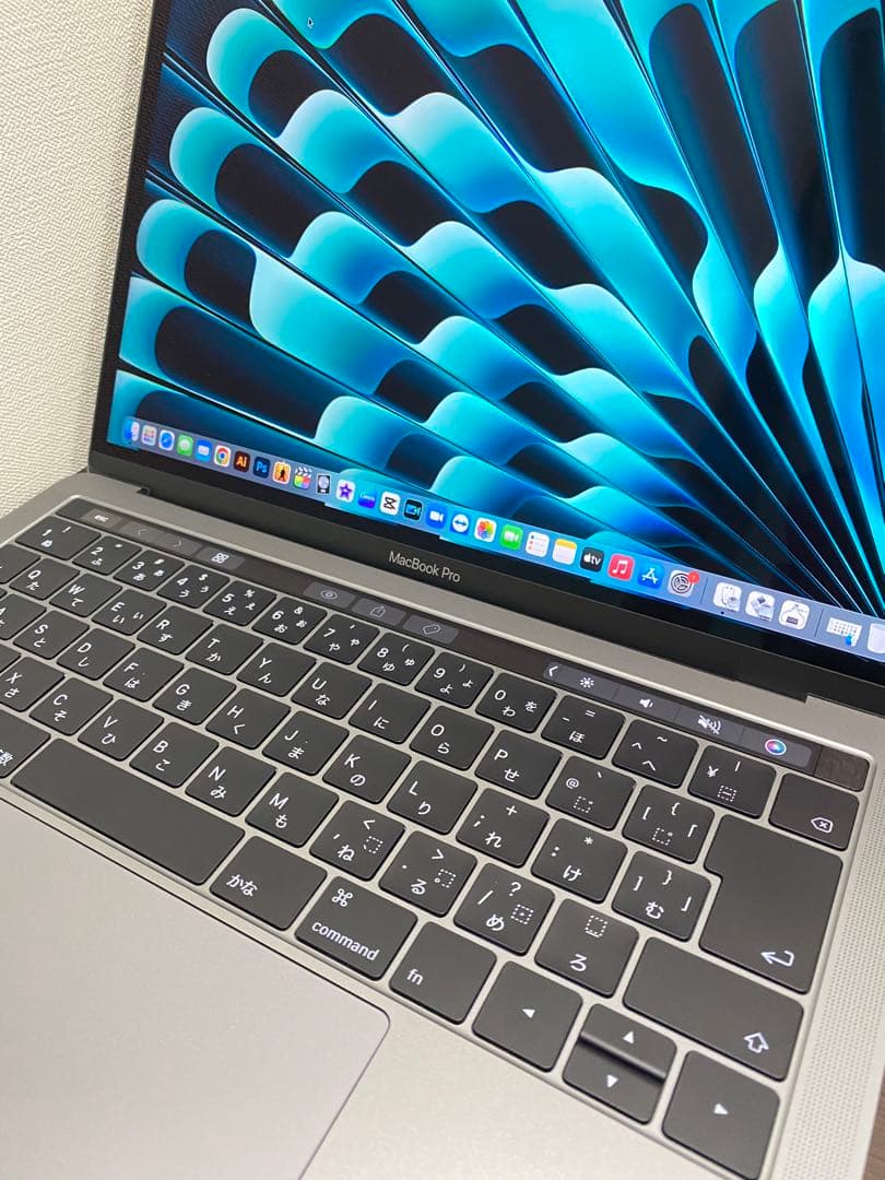 美品 MacBook Pro 16GB/タッチパネル /2024年Office