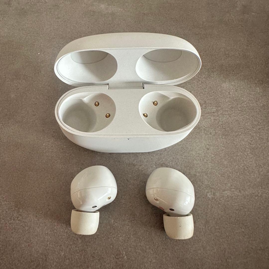 【美品】SONY ワイヤレスイヤホン プラチナシルバー 充電ケース付き