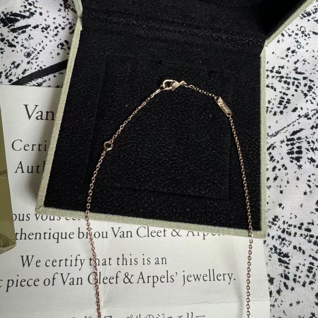 Van Cleef & Arpels四つ葉のクローバーネックレス ピンクゴールド