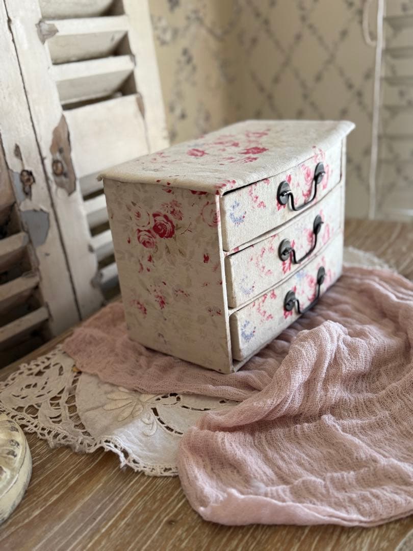 フランスアンティークリネン花柄ドゥロワー抽斗