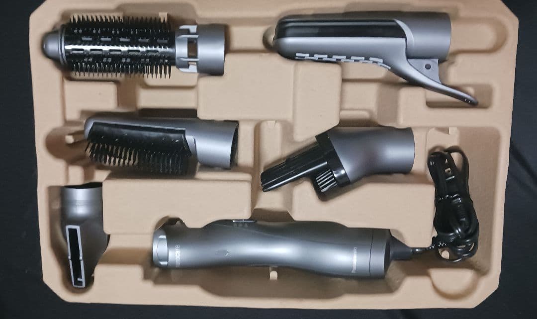 Panasonic　エアスタイラー　ナノケア　EN-KN9K-H