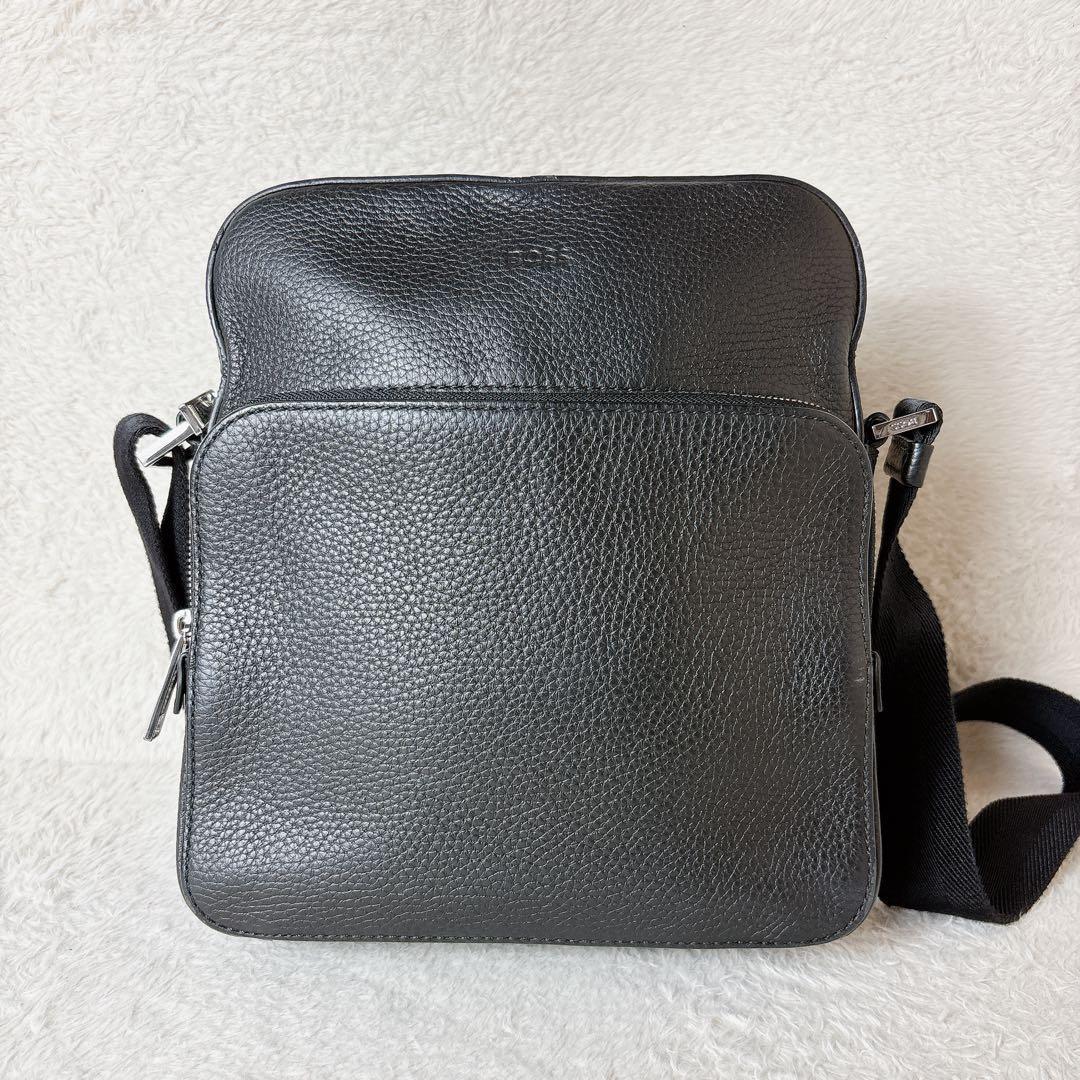 HUGO BOSS レポーターバッグ ショルダーバッグ レザー エンボスロゴ