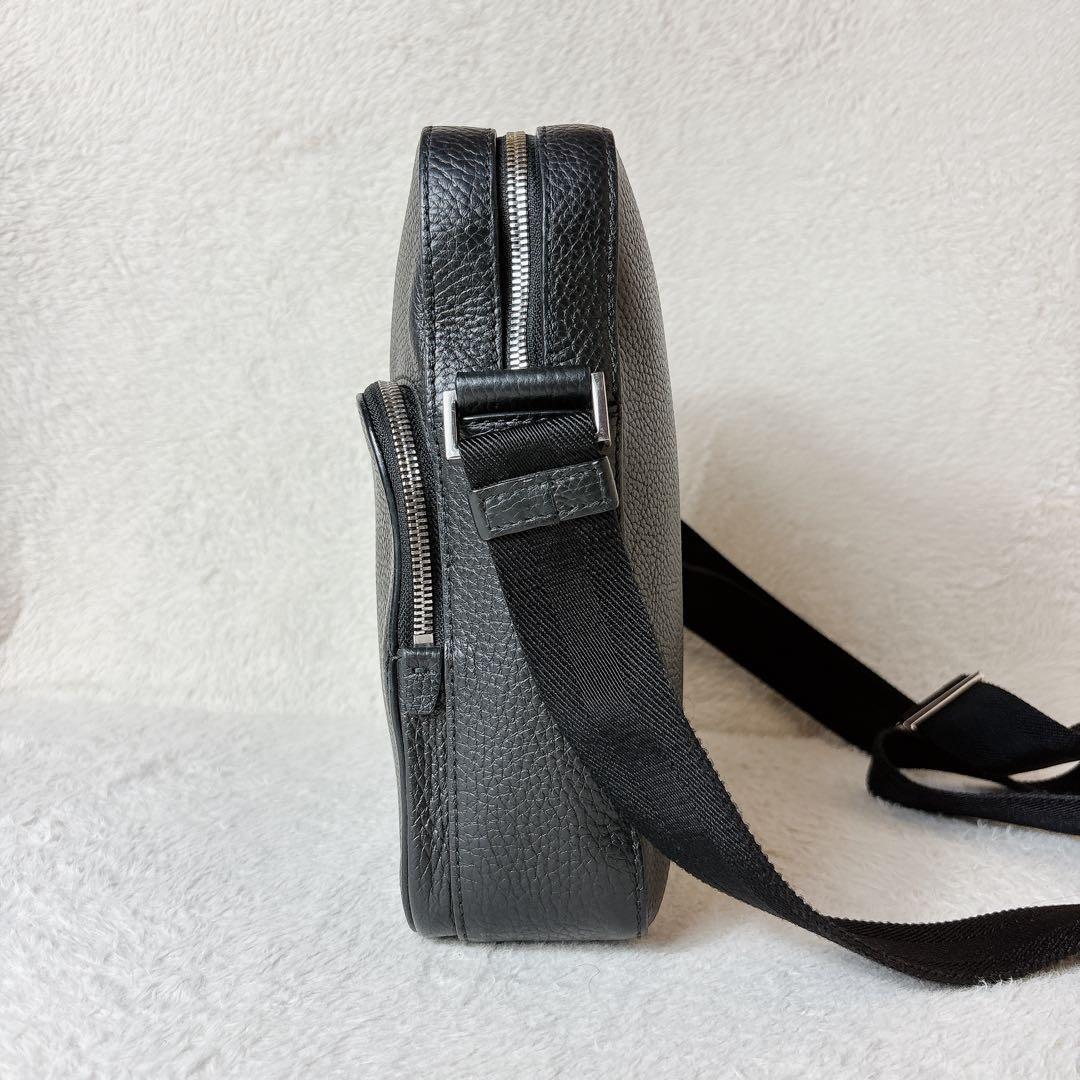 HUGO BOSS レポーターバッグ ショルダーバッグ レザー エンボスロゴ