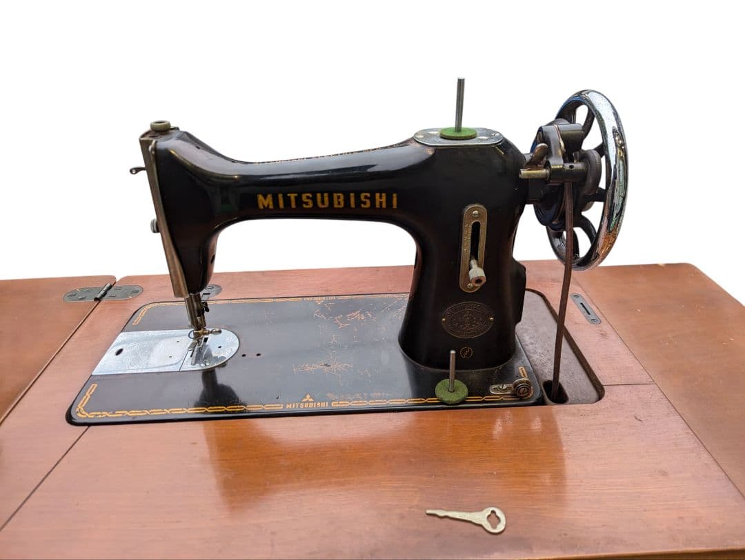 アンティークミシン 足踏みミシン　三菱製 MITUBISHI ミシン