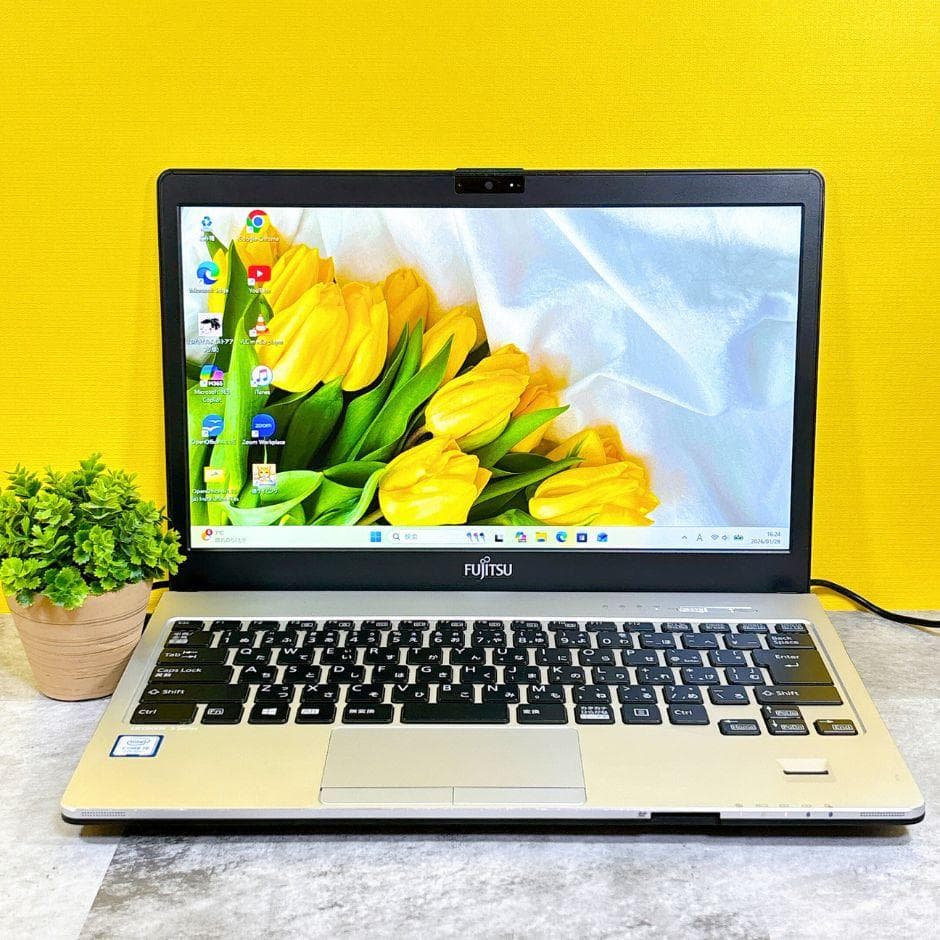 小型軽量❣ｉ5＆SSD搭載で快適✨カメラ付き フルHD 薄型 Windows11