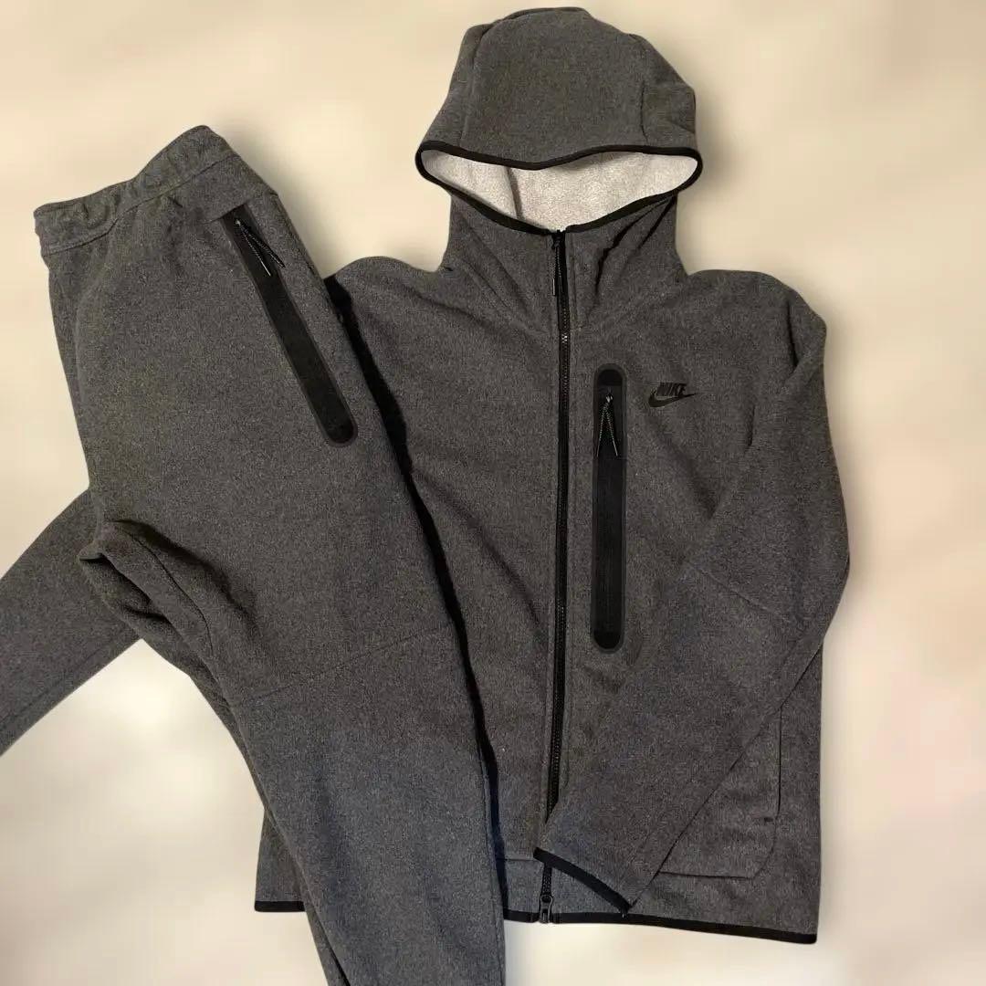 ナイキ　テックフリース　上下