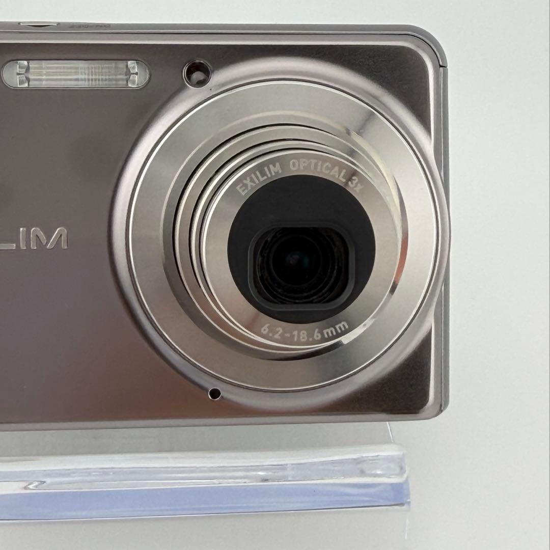 【希少】【美品】CASIO EXILIM EX-S770 デジタルカメラ