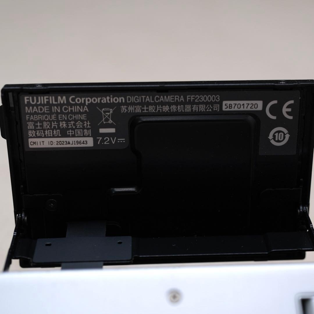 【美品】保有半年　X100VI シルバー、フィルターアダプター等同梱