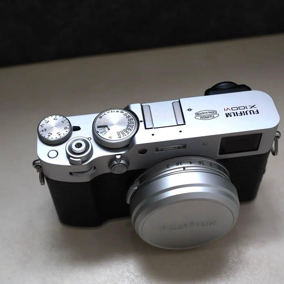 【美品】保有半年　X100VI シルバー、フィルターアダプター等同梱