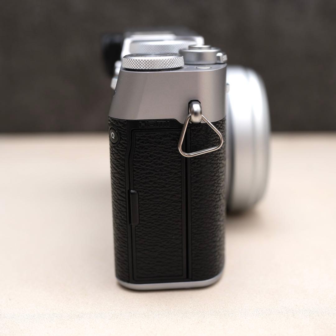 【美品】保有半年　X100VI シルバー、フィルターアダプター等同梱