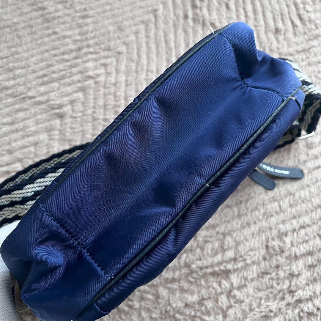 極美品ADMJ クロスボディバッグ 斜め掛け可 ネイビー