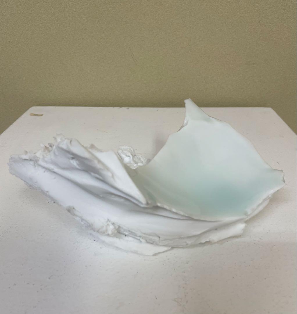 加藤委作品　青白磁オブジェB