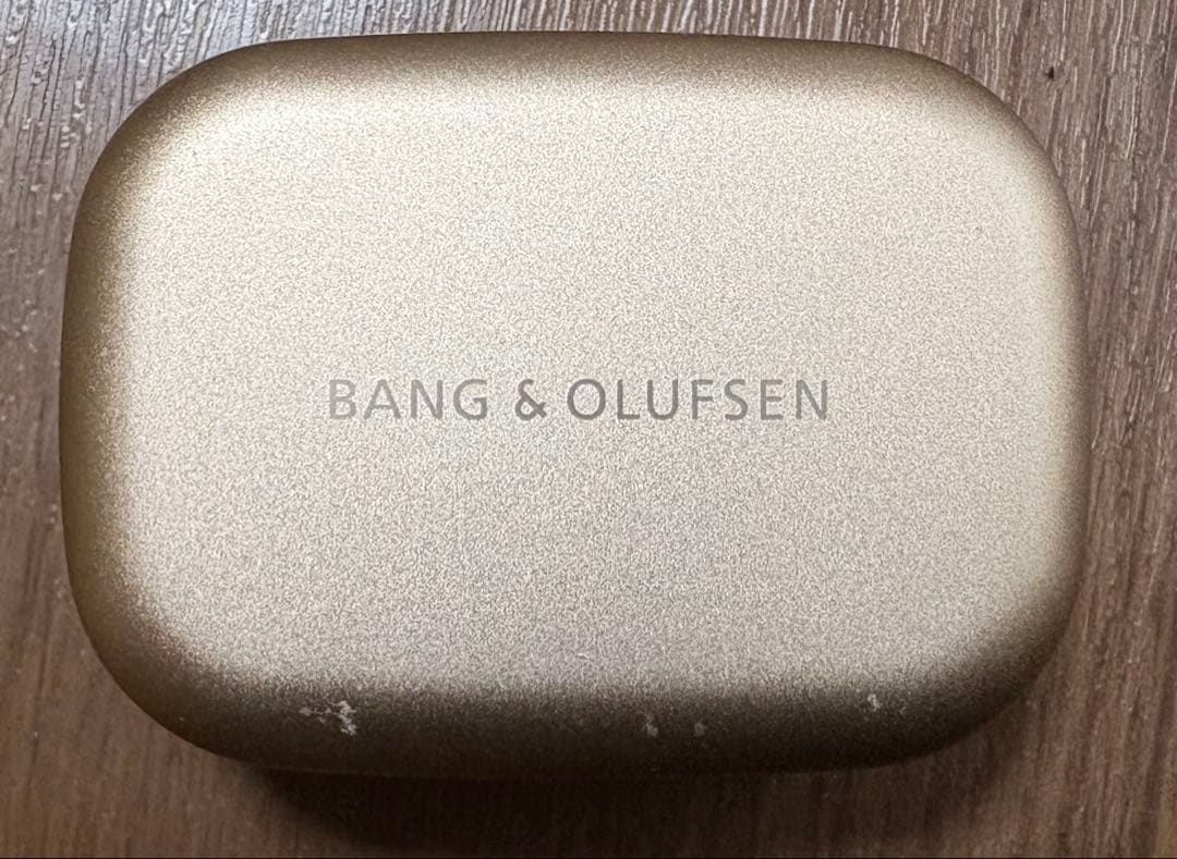 Bang & Olufsen ワイヤレスイヤホン ゴールド