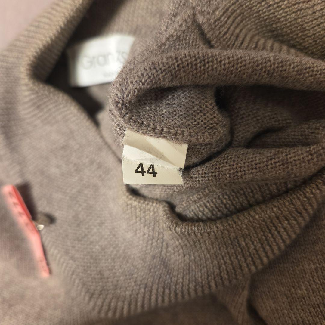 グラン・サッソ　グレージュモックネック　44