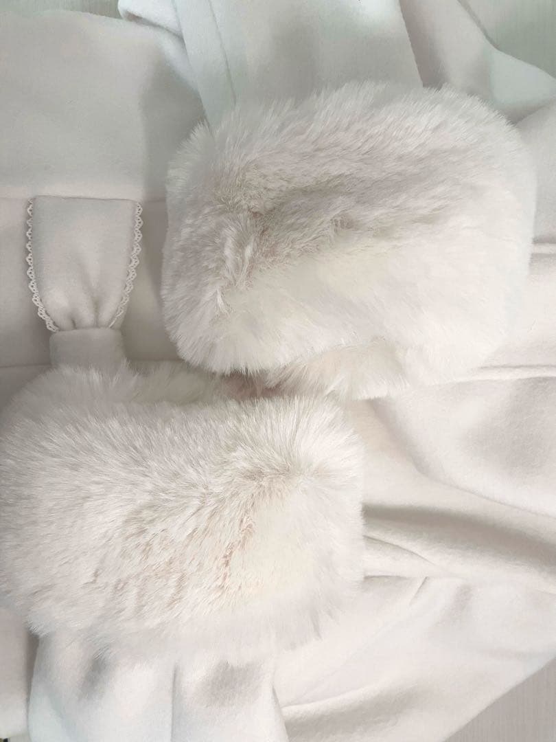 LIZLISA ビジューリボンショートフードコート ホワイト