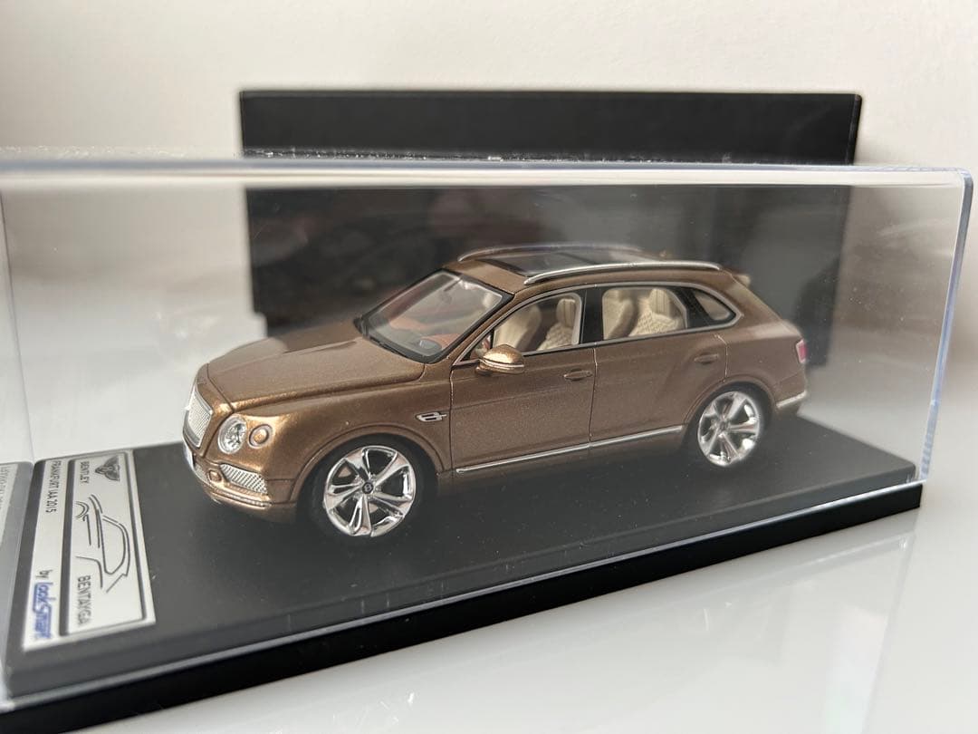 希少　ベントレー　Bentley 1/43 スケール ミニカー