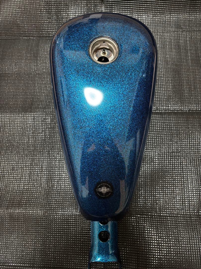 （超希少）ハーレー スポーツスター 純正限定タンク FI車 XL1200