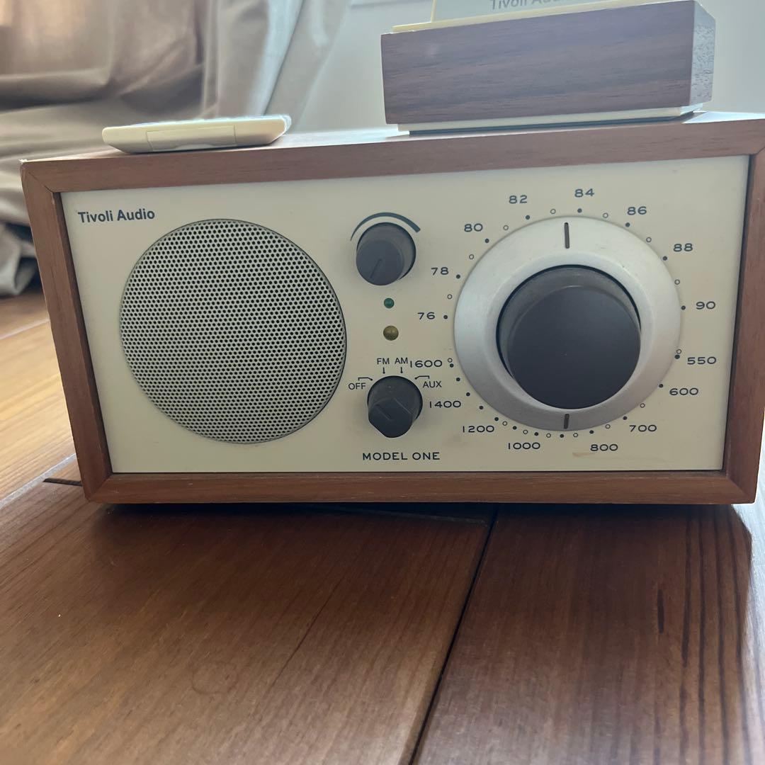 Tivoli Audio Model One ラジオ