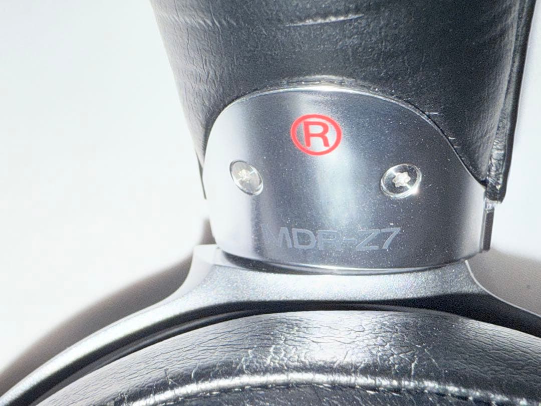 Sony　ステレオヘッドホン MDR-Z7 (ジャンク)　オマケ付き