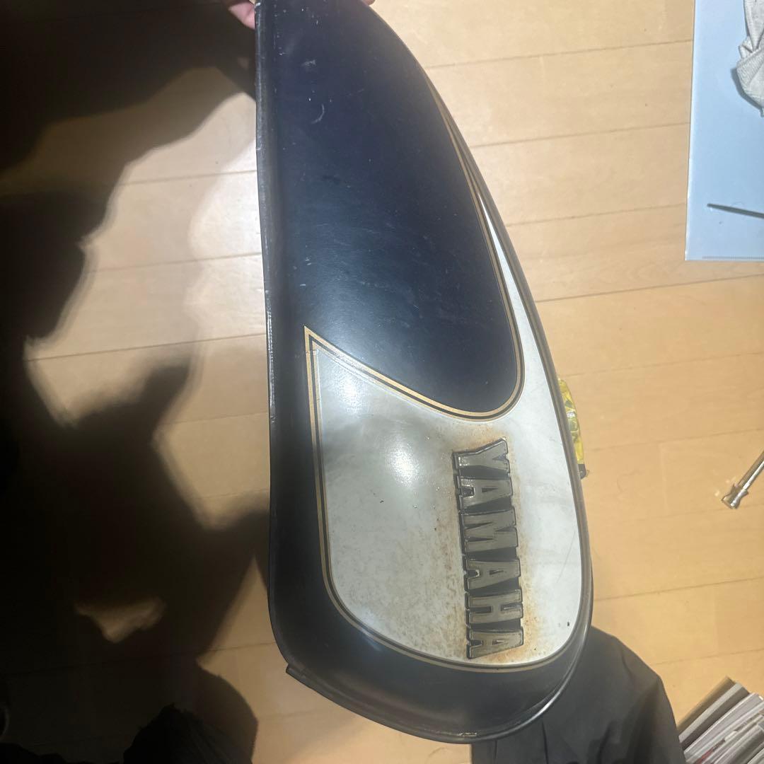YAMAHA SR400初期型タンク