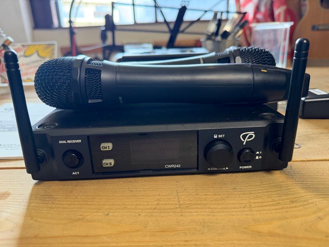 CWR02 ワイヤレスマイクシステム
