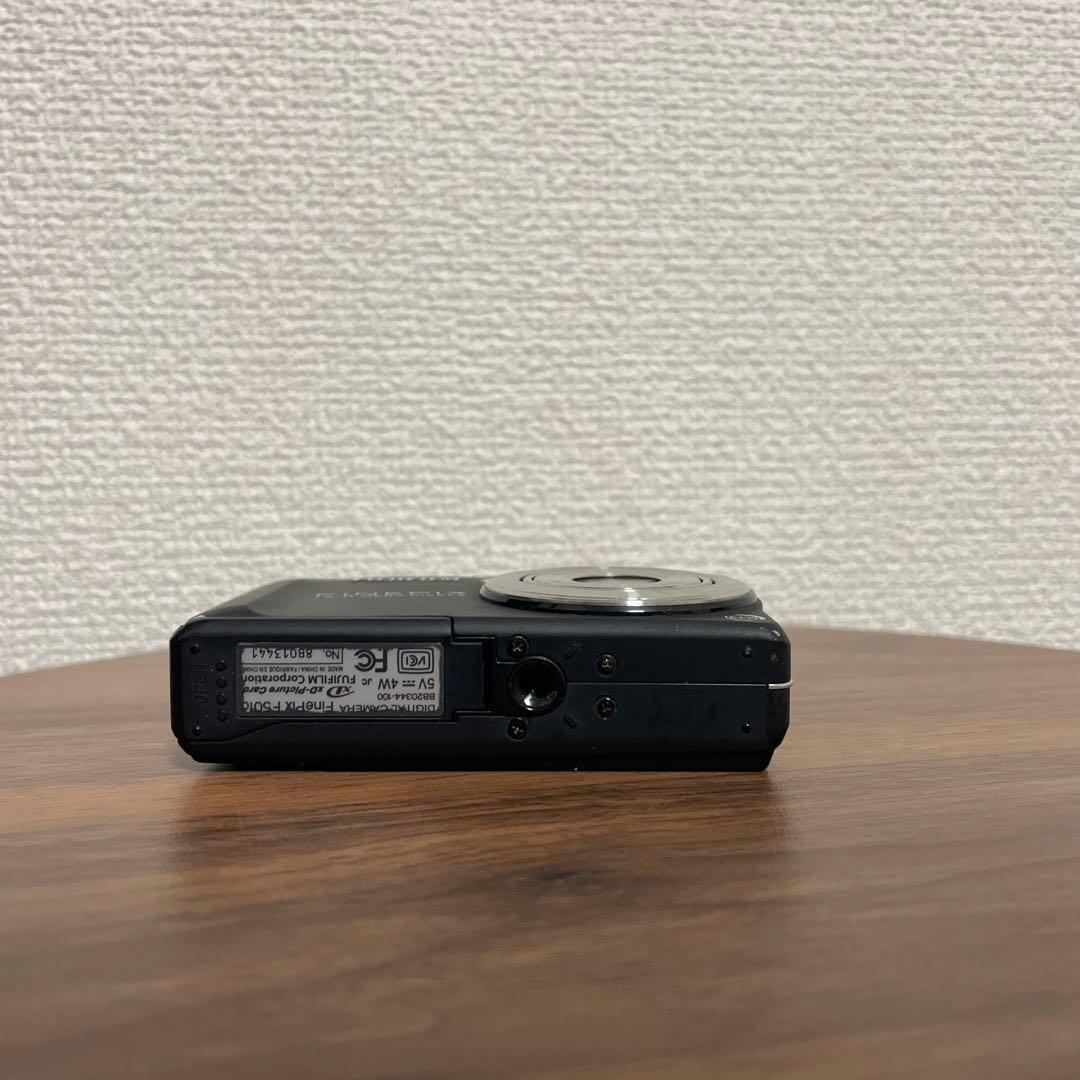 【オールドコンデジ】 FUJIFILM FinePix F50fd