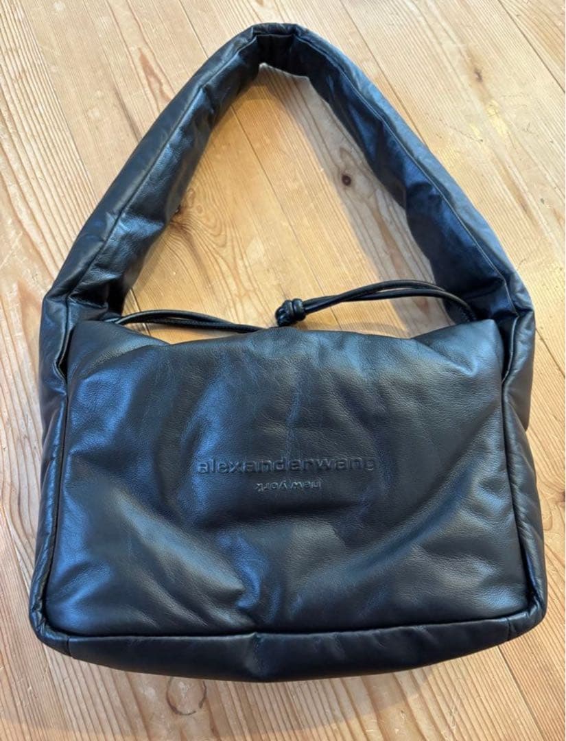 【限界価格極備品】Alexander Wang Ryan PUFF バッグ