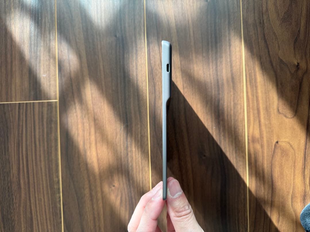 Kindle Oasis 色調調節ライト搭載 wifi 32GB 広告なし