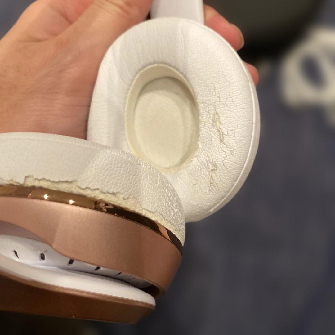 ブルートゥースヘッドホン Beats Solo3 ワイヤレス　ローズゴールド