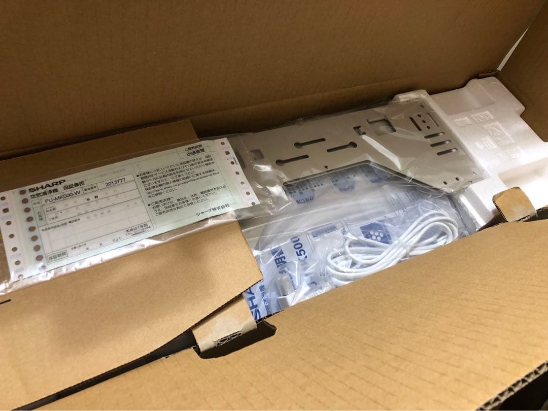 未使用　シャープ 空気清浄機 FU-MK500-W ホワイト系