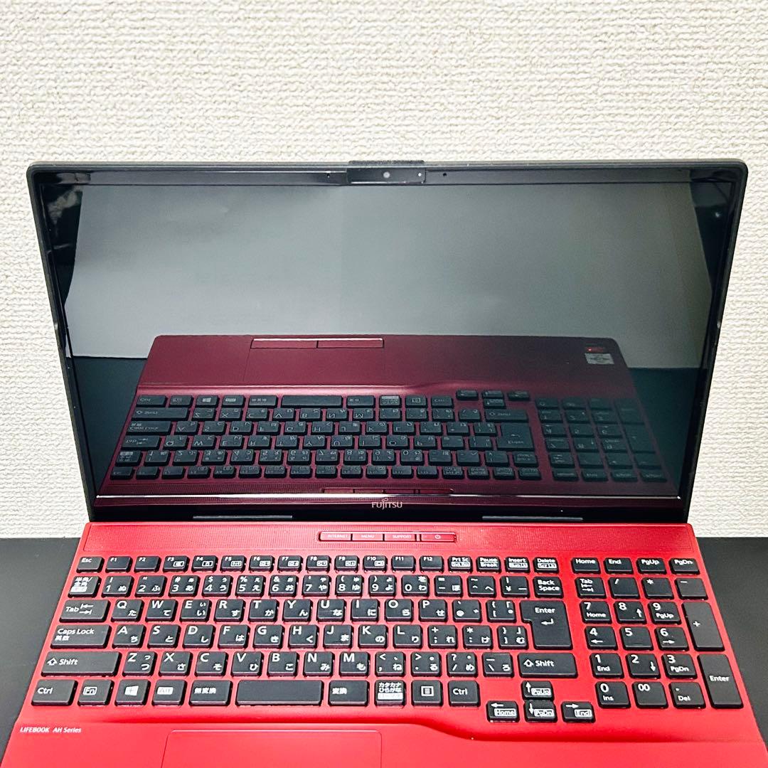 富士通 SSD快適ノートパソコン Windows11+Office レッド
