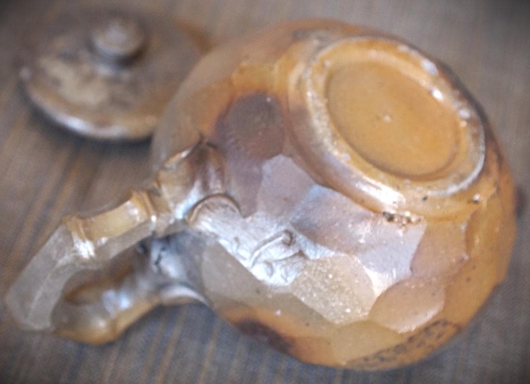 新品★竹内靖之【師：山本陶秀】★備前面取り急須（宝瓶）B