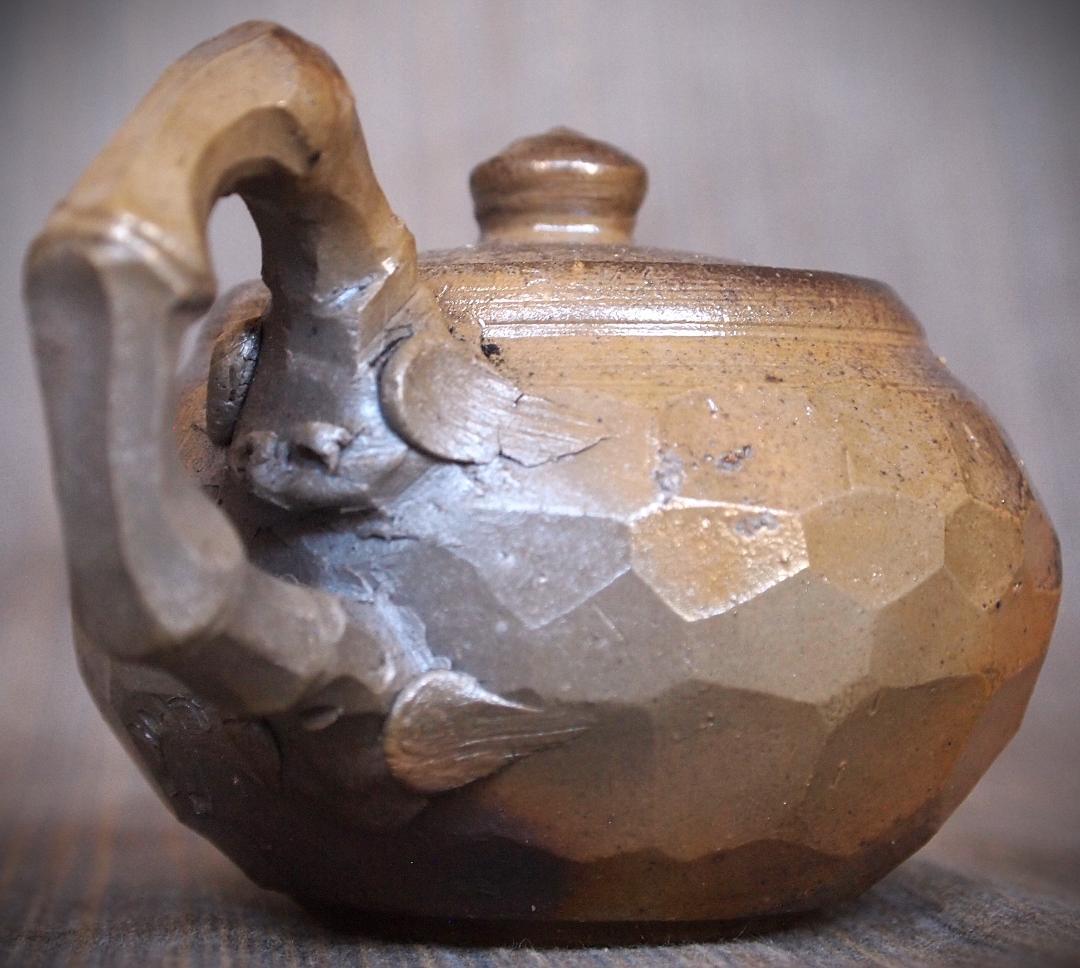 新品★竹内靖之【師：山本陶秀】★備前面取り急須（宝瓶）B