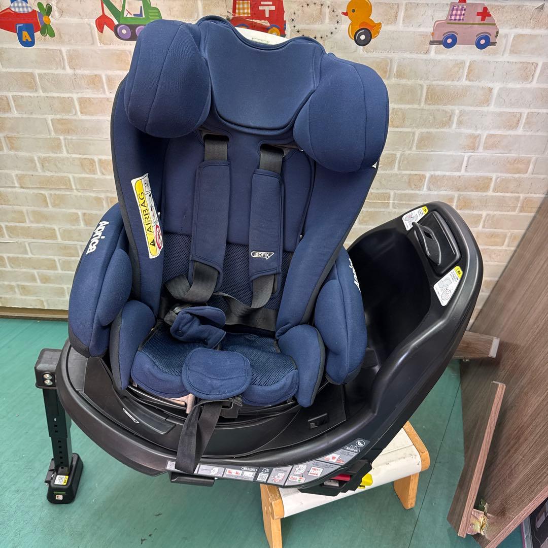 アップリカ　チャイルドシート ディアターン　回転　isofix 新生児から