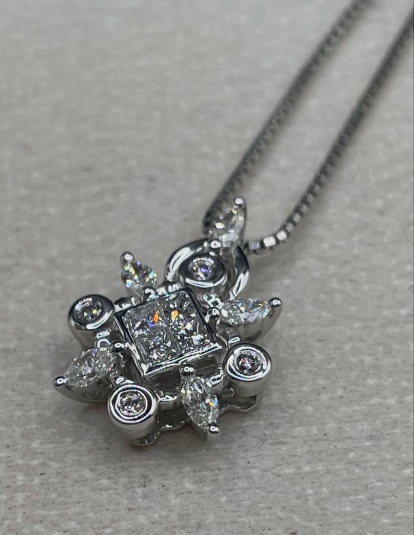 専用JL215★高級 カラーレス/ピンクダイヤ0.43ctpt950ヘッド 鑑付