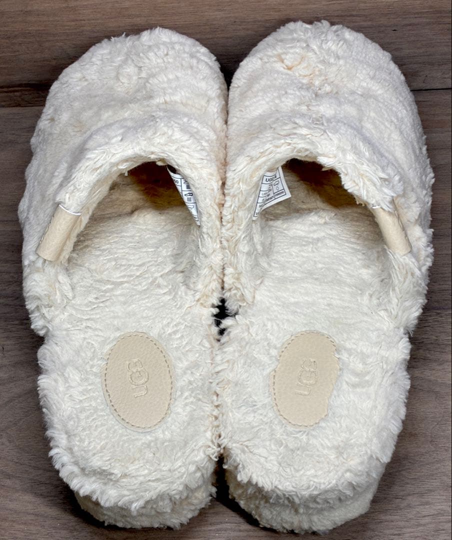 【極美品】UGG ボア スリッポン フラッフクロッグ 25cm ファー 冬支度